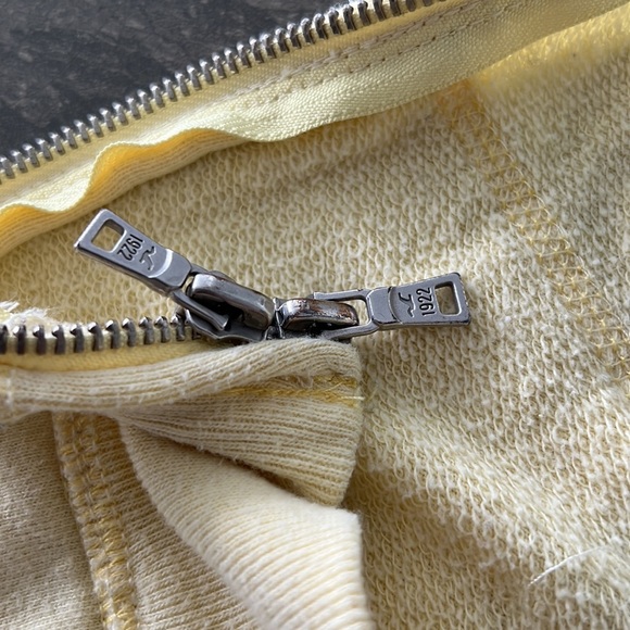 Hollister - Cream Yellow Zip Up Hoodie - Picture 7 of 7